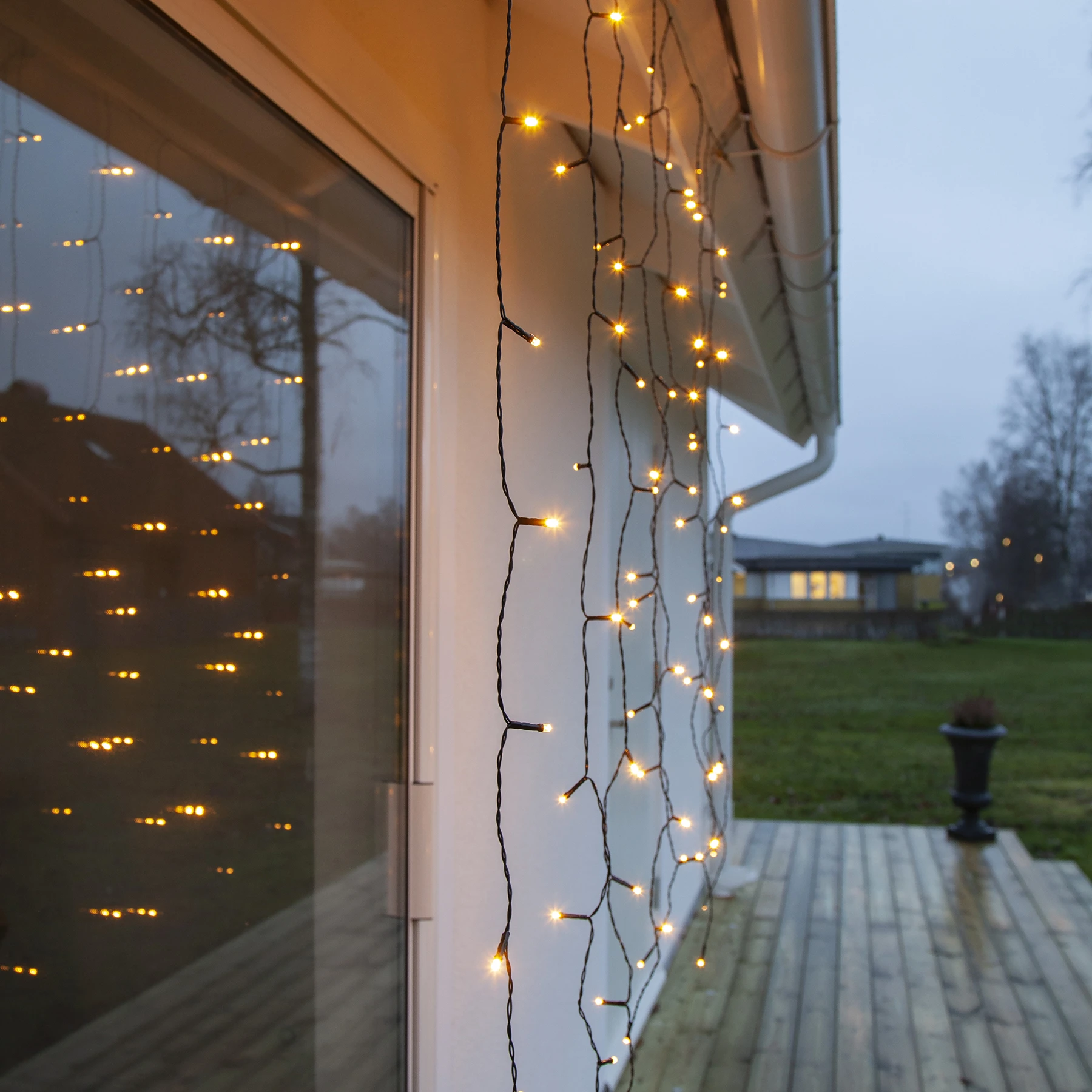Golden Warm White - Lichtervorhang für außen - 1,3 m - 120 LEDs - Netzbetrieb - Warmweiß
