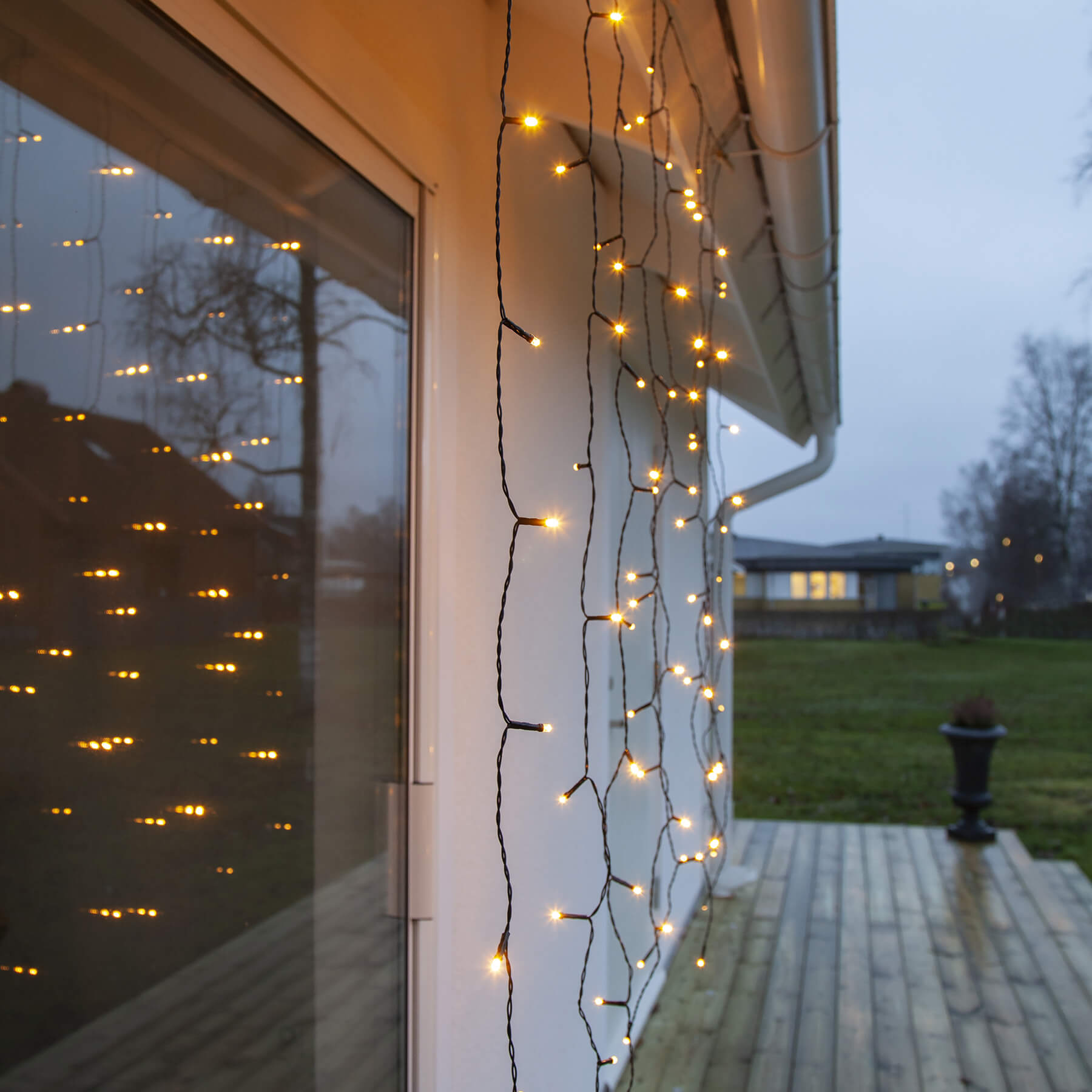 Golden Warm White - Lichtervorhang für außen - 1,3 m - 120 LEDs - Netzbetrieb - Warmweiß
