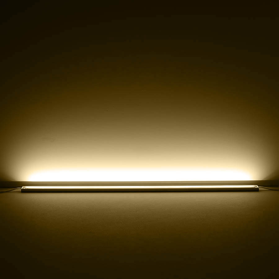 12V wasserfeste Aluminium LED Leiste – warmweiß – 100cm– transparente Abdeckung  – IP65 - 20cm Eingangskabel mit DC-Rundbuchse 2polig - nur Eingangskabel (Ausgangskabel wird entfernt)