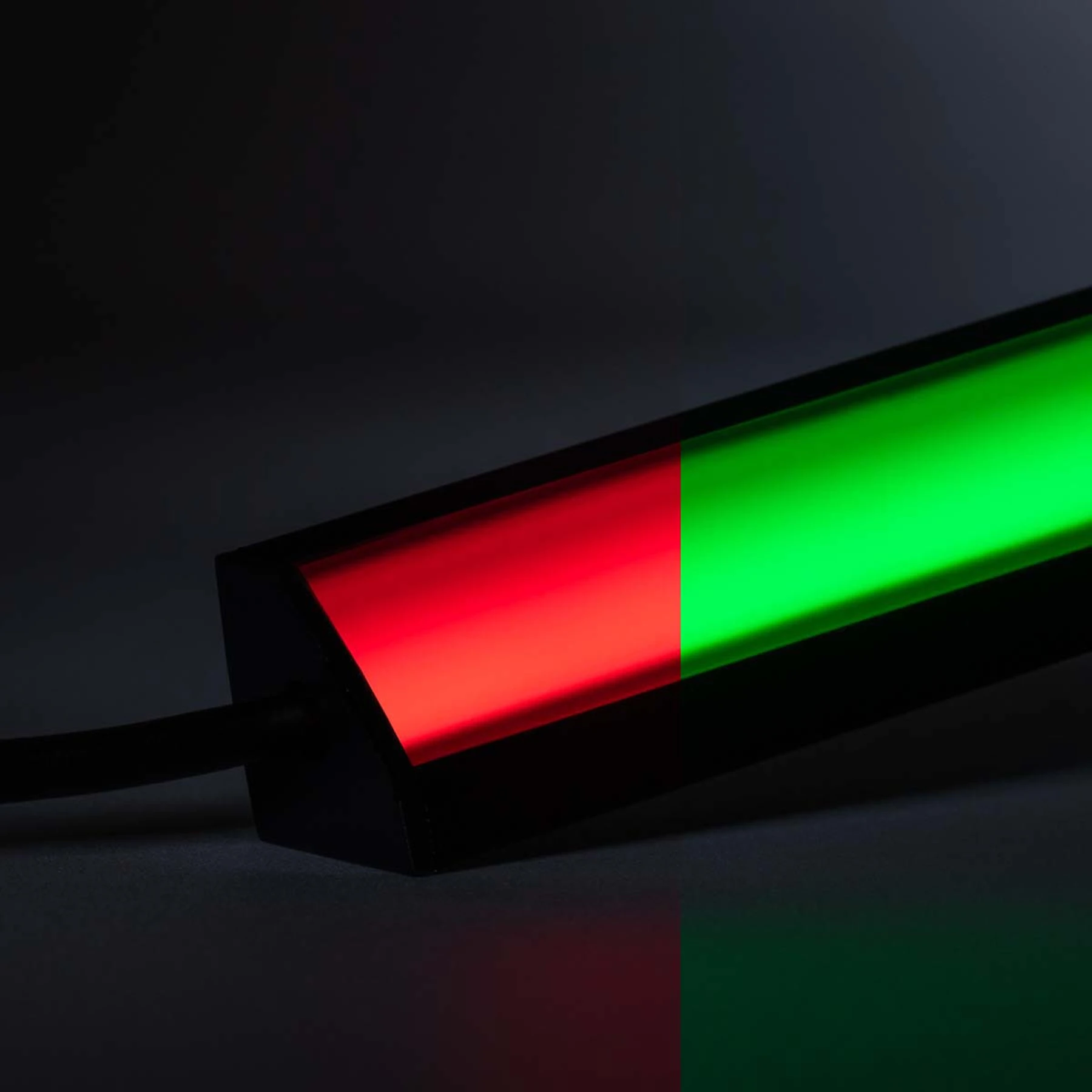 24V Black Line LED Eckleiste - COB - RGB - schwarze Abdeckung