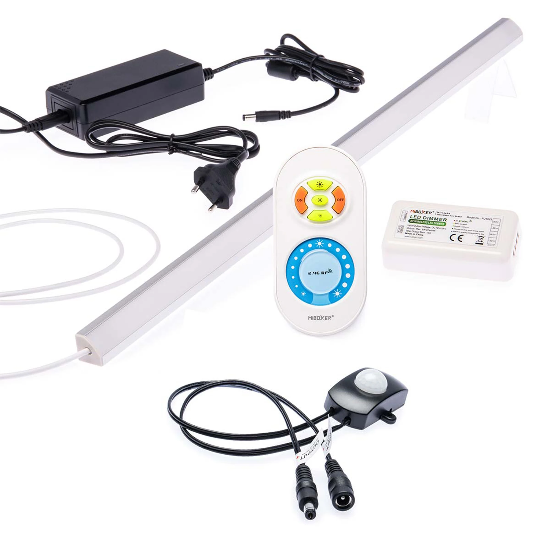 24V LED Eckleisten Set mit FB, Netzteil und Bewegungsmelder, 98cm Länge, Lichtfarbe warmweiß