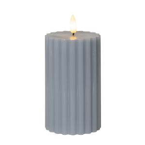 Star Trading, blaue LED Stumpenkerze - Flamme Stripe - mit geriffelter Oberfläche - warmweiß, Timerf Star Trading, blaue LED Stumpenkerze - Flamme Stripe - mit geriffelter Oberfläche - warmweiß, Timerf