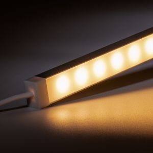 12V wasserfeste Aluminium LED Leiste - warmweiß - diffuse Abdeckung - IP65 12V wasserfeste Aluminium LED Leiste - warmweiß - diffuse Abdeckung - IP65