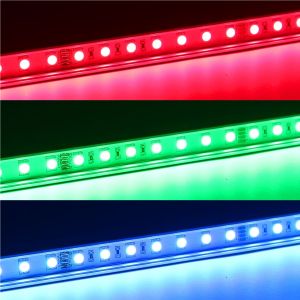 12V Slim-Line Aluminium LED Leiste – RGB – transparente Abdeckung 12V Slim-Line Aluminium LED Leiste – RGB – transparente Abdeckung