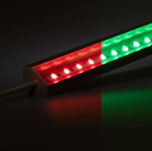 24V Aluminium LED Eckleiste – RGB – transparente Abdeckung 24V Aluminium LED Eckleiste – RGB – transparente Abdeckung