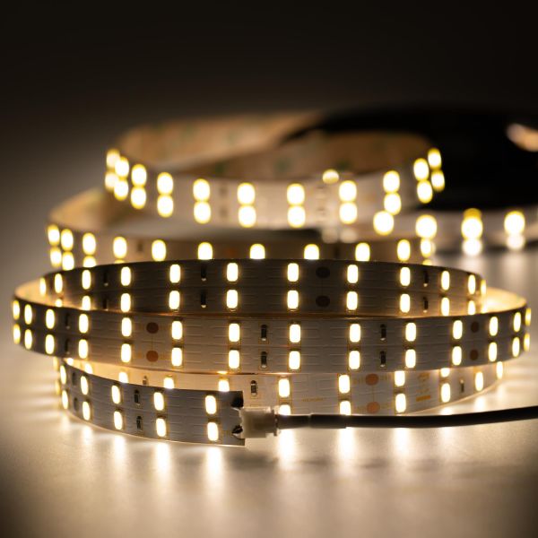24V Double Line High-Power LED Streifen – tageslichtweiß – 120 LEDs je Meter – alle 10cm teilbar