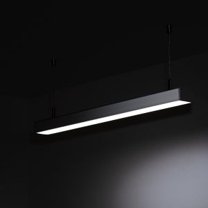 24V Aluminium LED Pendelleuchte – weiß – linear – diffuse Abdeckung 24V Aluminium LED Pendelleuchte – weiß – linear – diffuse Abdeckung