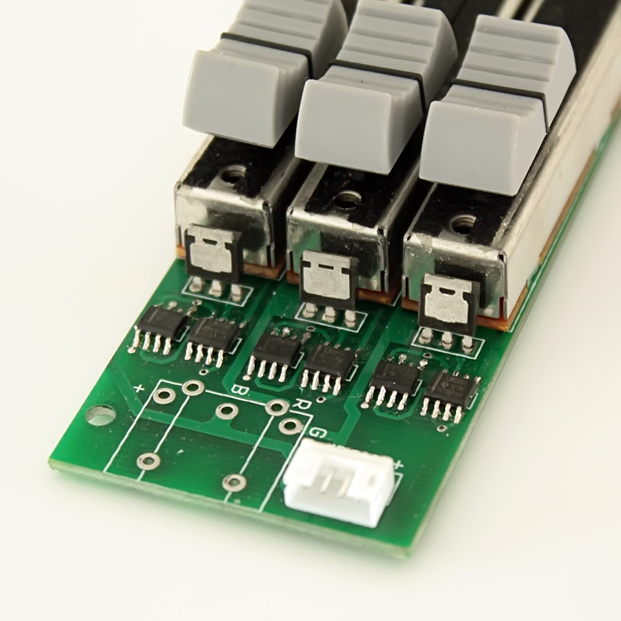 Dimmer Für Leds Und Led Module Pwm Mit Drehregler 3-fach PWM RGB-LED Dimmer für RGB-LEDs, RGB-LED-Leisten 12V | leds24.com
