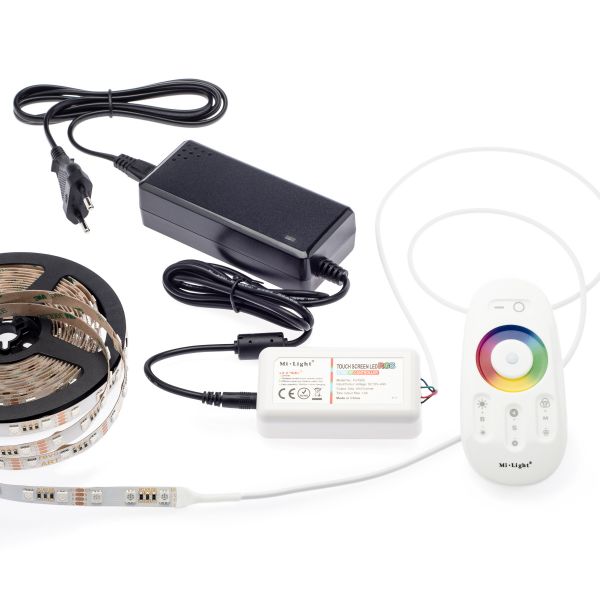 https://www.leds24.com/media/image/93/36/58/12v-rgb-led-streifen-set-mit-fernbedienung-und-netzteil-250cm-x39-250-ks_600x600.jpg