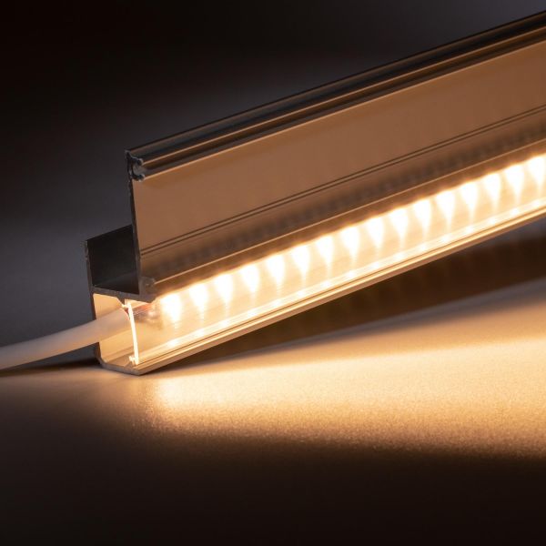 24V Aluminium Trockenbau Abschluss LED Leiste – warmweiß – transparente Abdeckung