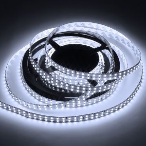 24V TWIN LED Streifen – weiß – 224 LEDs je Meter – alle 6,25cm teilbar 24V TWIN LED Streifen – weiß – 224 LEDs je Meter – alle 6,25cm teilbar
