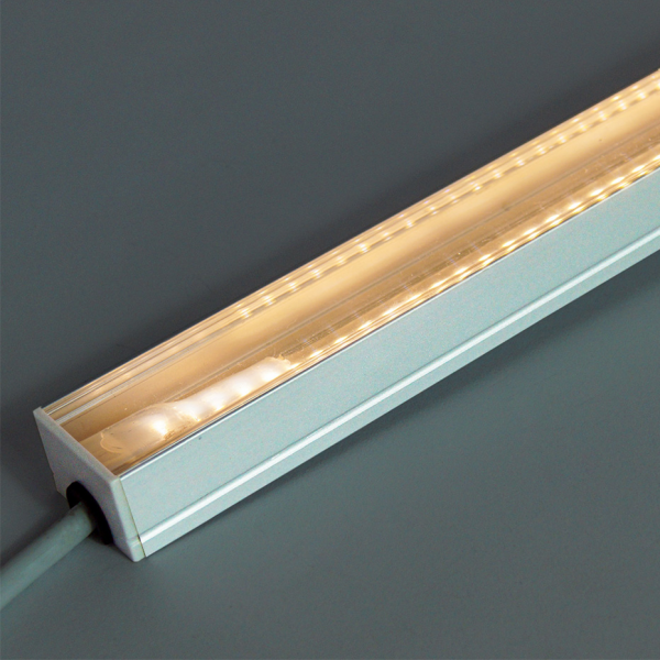 230V weiße Aufputz LED Leiste - Classic Maxi - warmweißes Licht - transparente Abdeckung, IP65