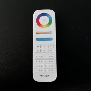 8 Zonen Funk LED Controller – 4 Kanal – RGBW – mit Touch-Fernbedienung 8 Zonen Funk LED Controller – 4 Kanal – RGBW – mit Touch-Fernbedienung